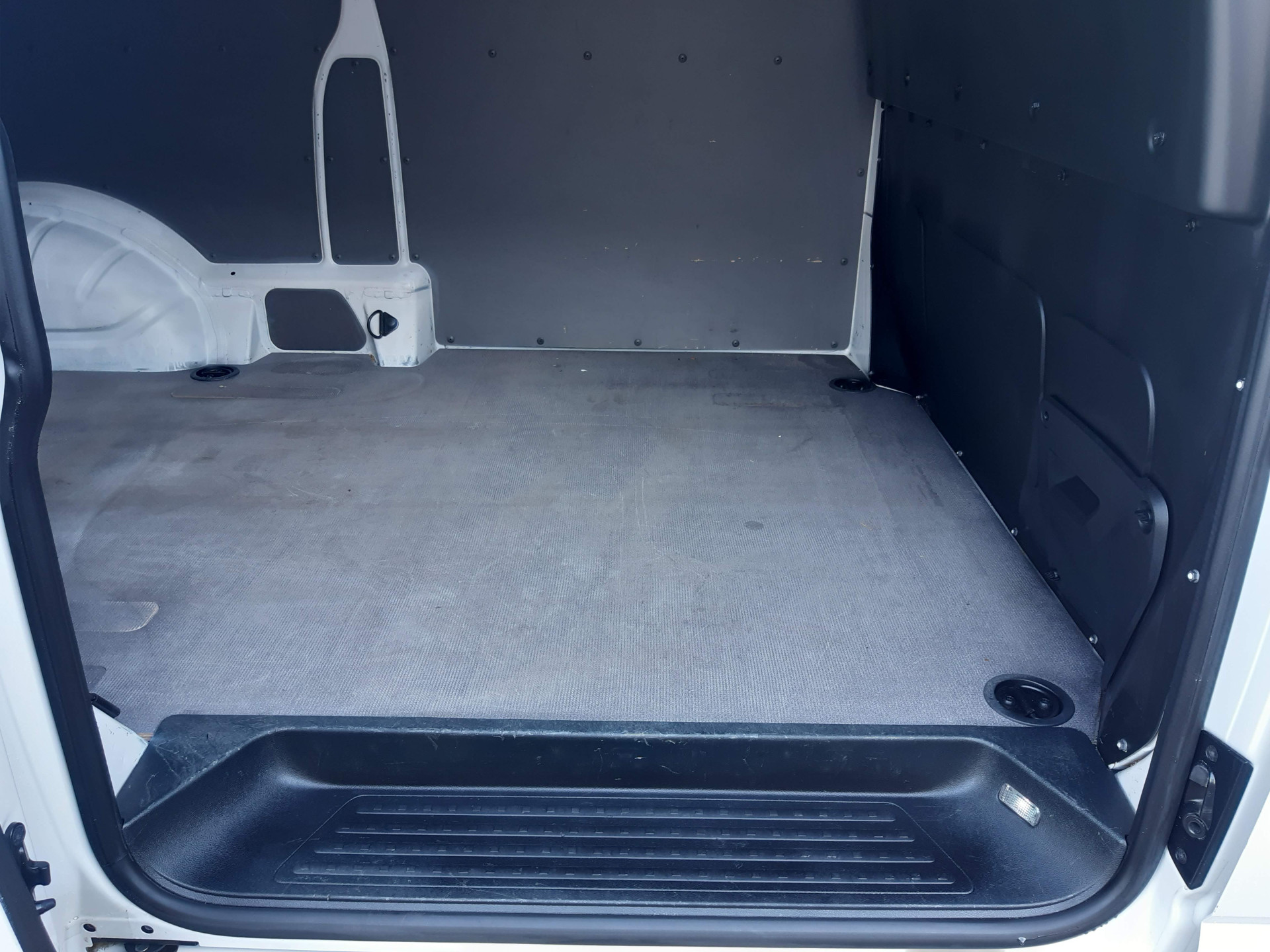 Volkswagen Transporter - Foto 25