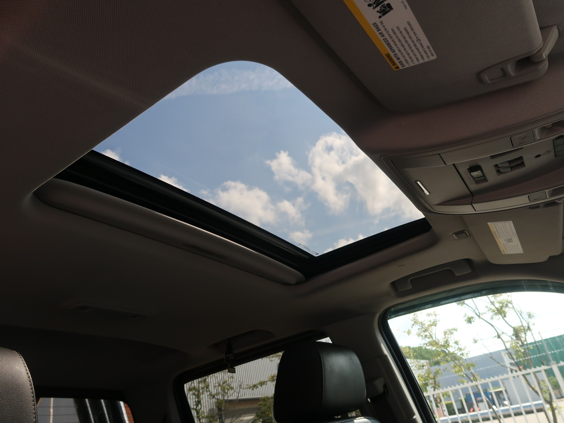 Chevrolet Silverado - Foto 13