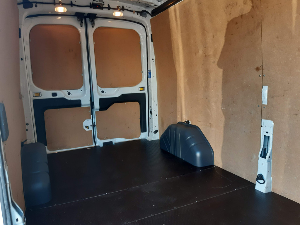 Ford Transit - Foto 25