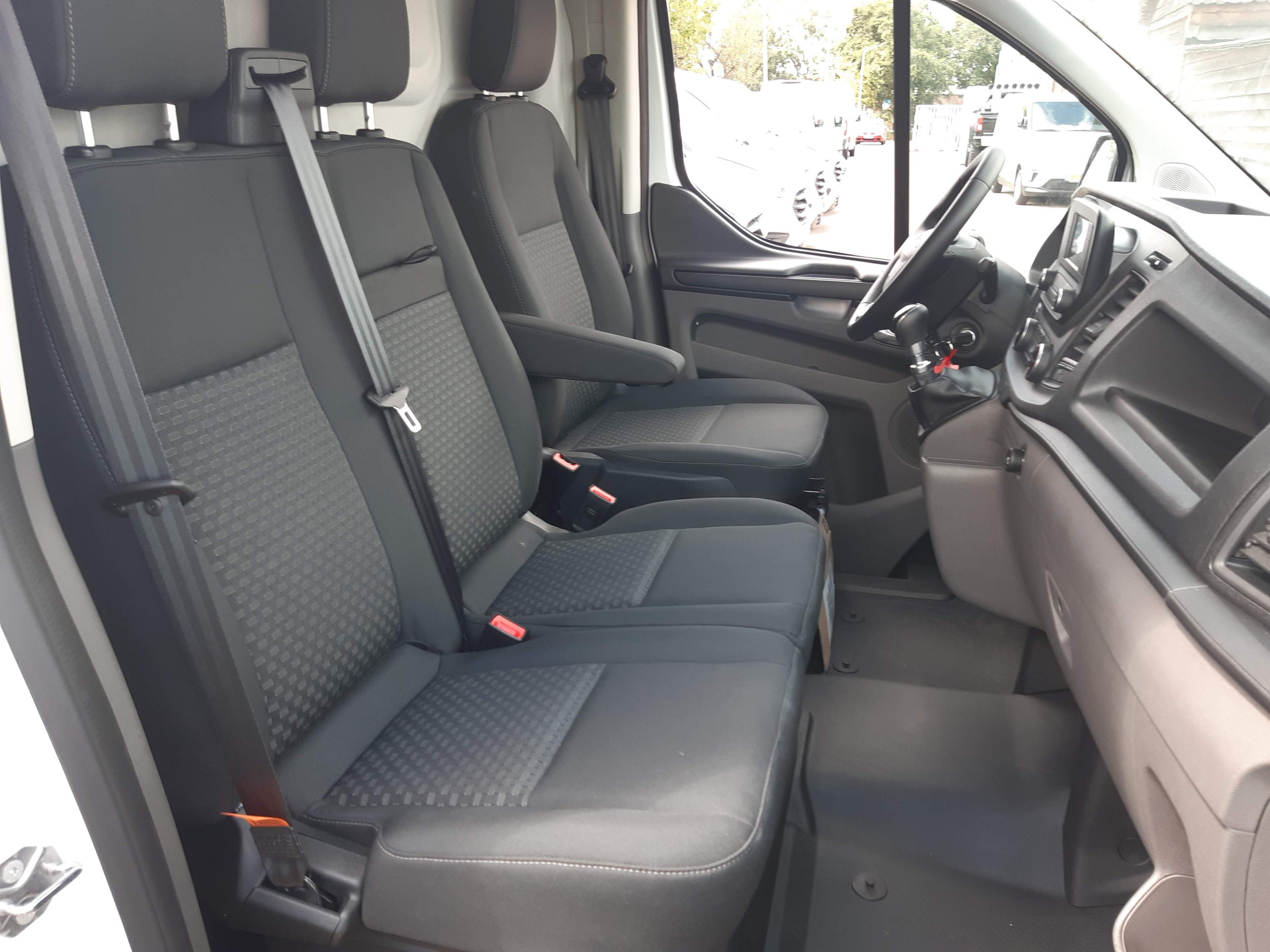 Ford Transit Custom - Foto 27