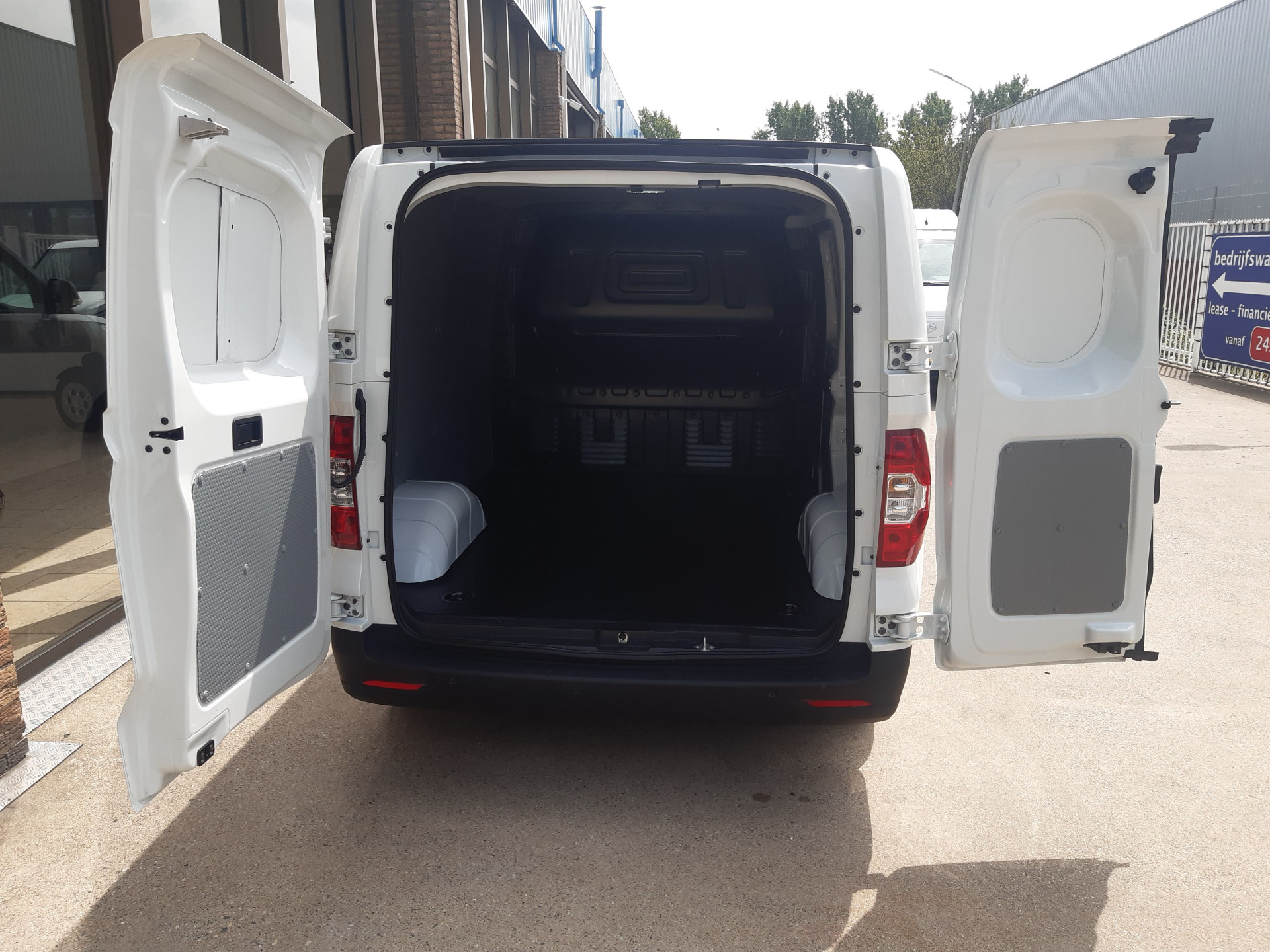 Maxus EDELIVER 3 - Foto 10