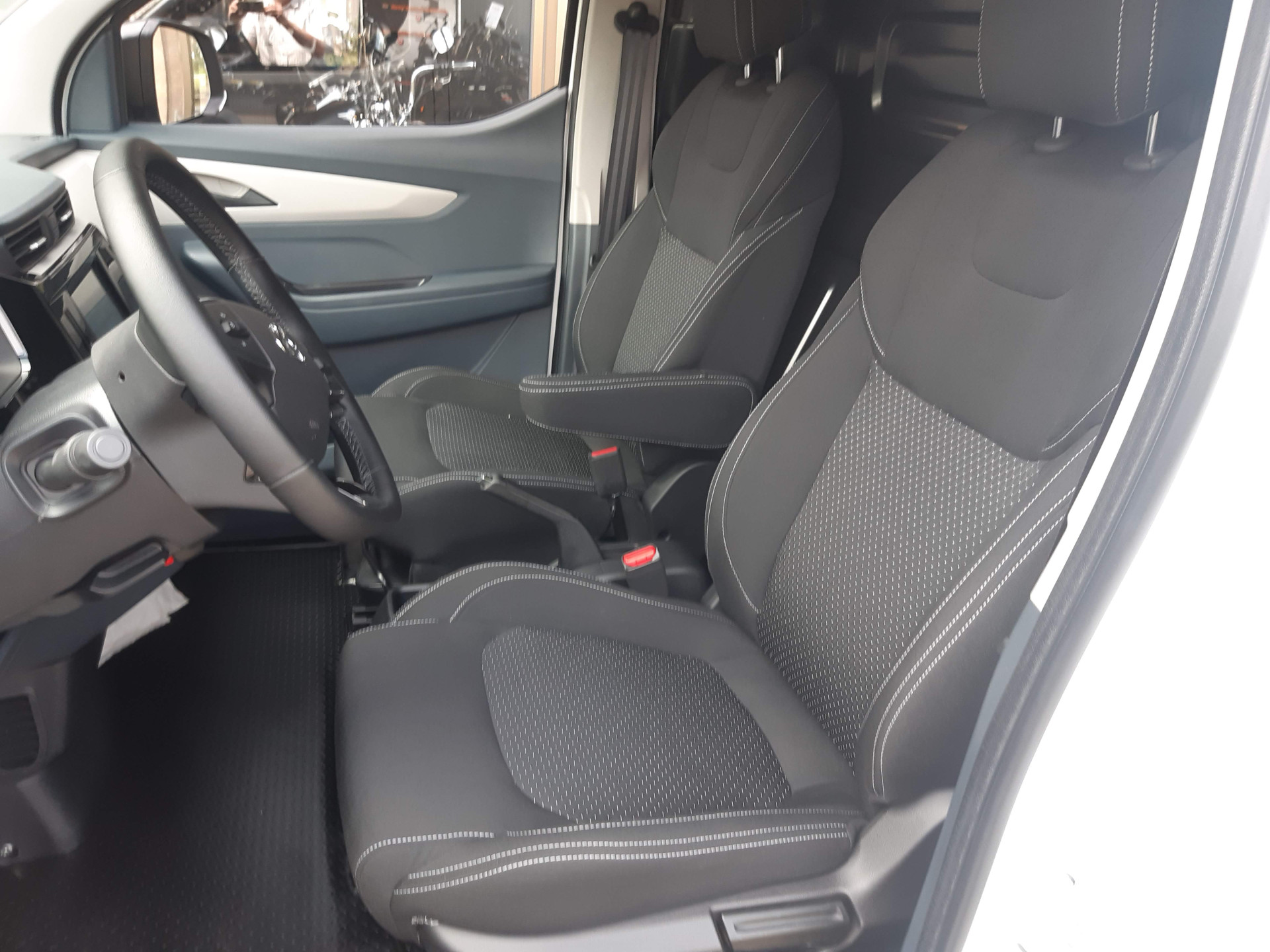 Maxus EDELIVER 3 - Foto 18