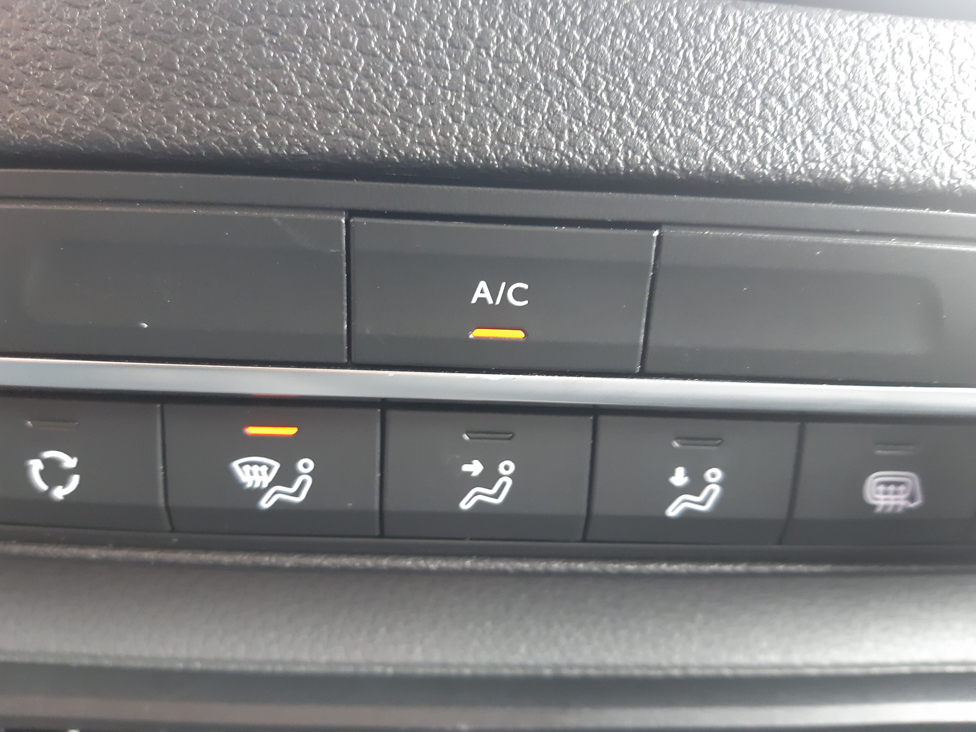 Peugeot Expert - Foto 17