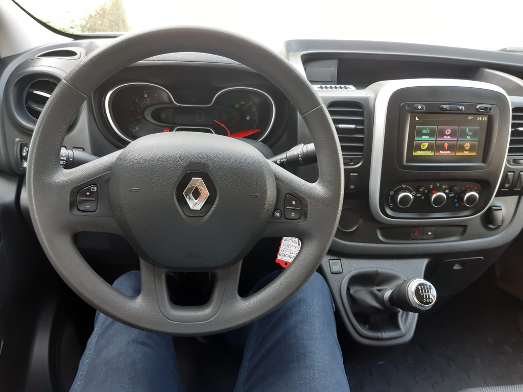 Renault Trafic - Foto 18