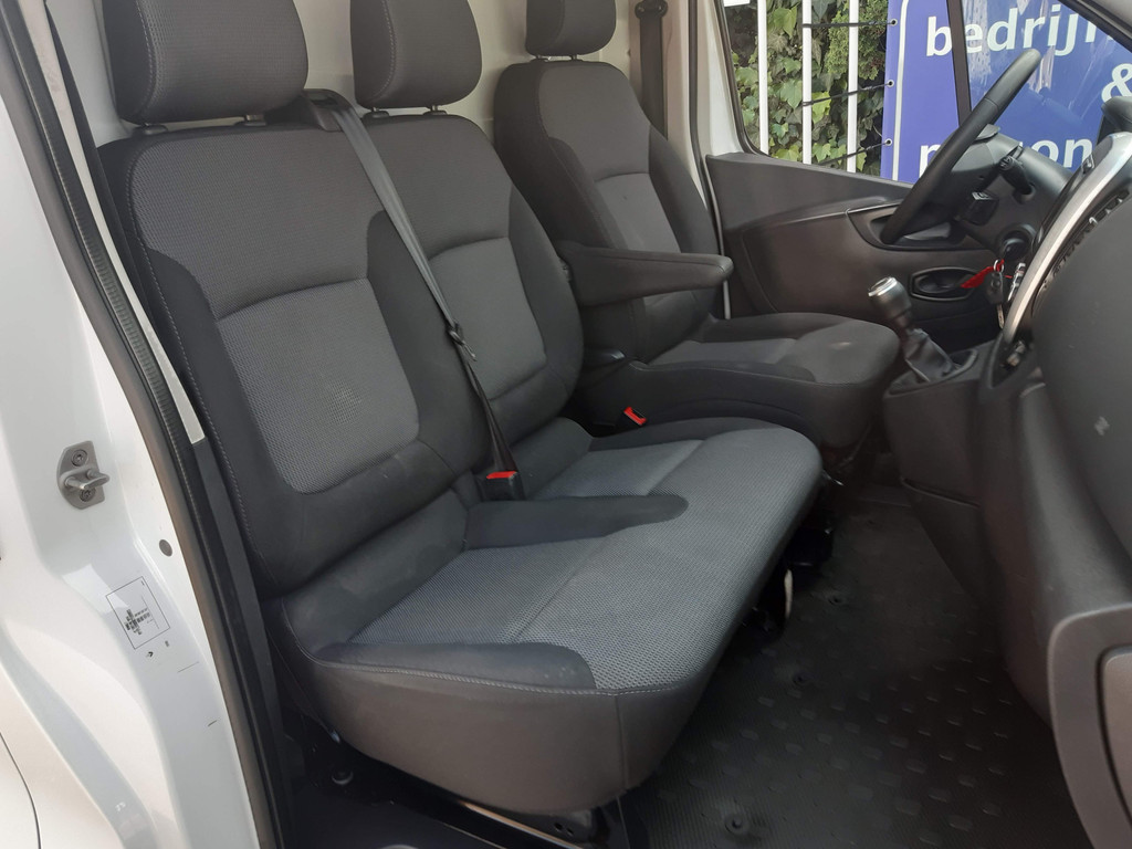 Renault Trafic - Foto 28