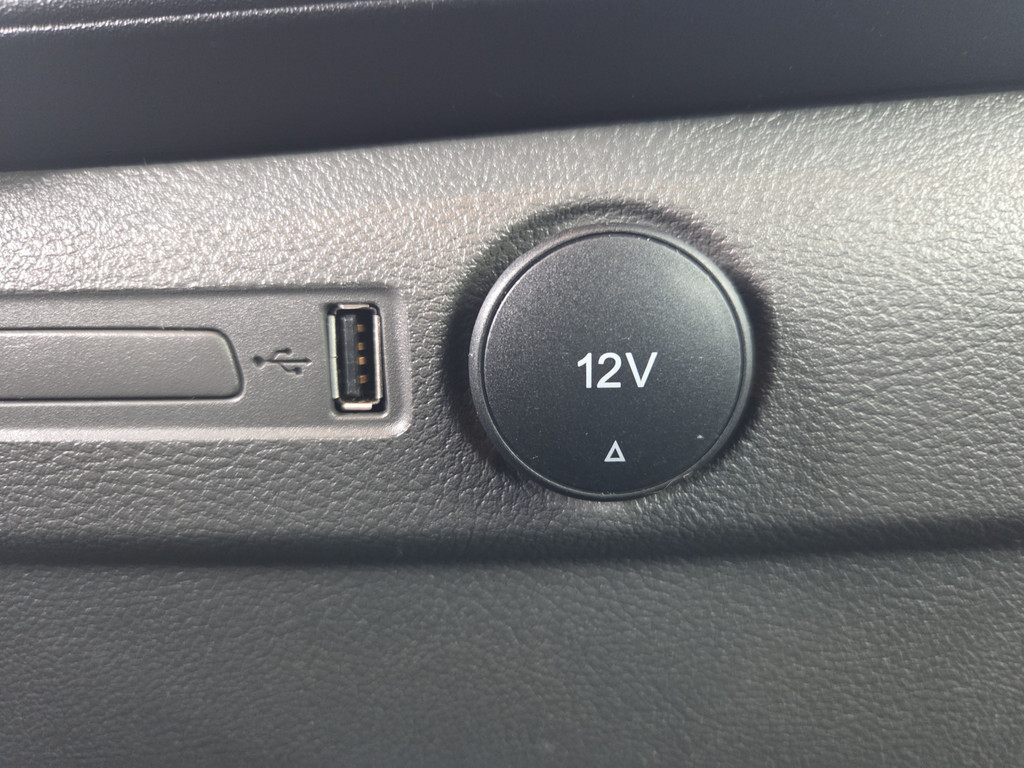 Ford E-Transit - Foto 19