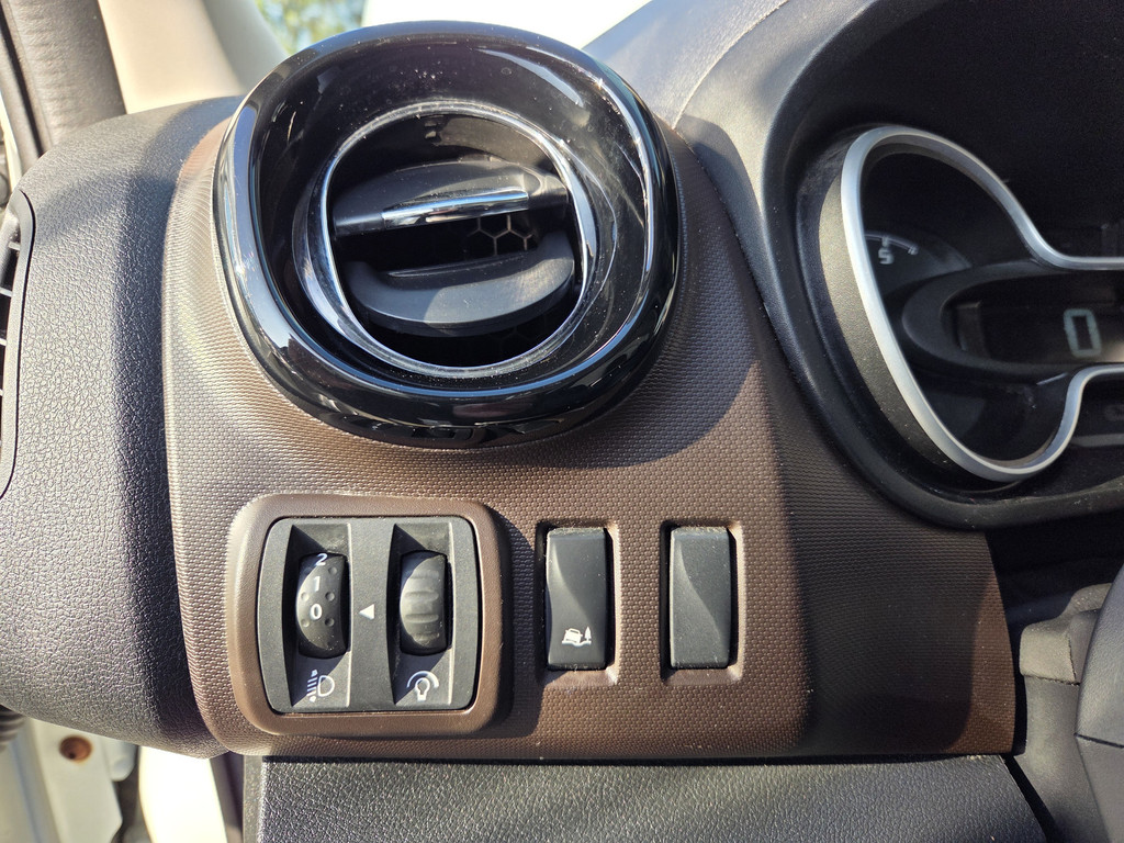 Renault Trafic - Foto 14