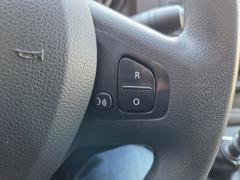 Renault Trafic - Foto 19