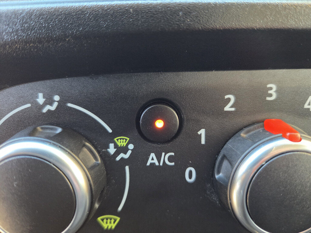 Renault Trafic - Foto 16