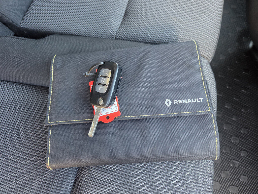 Renault Trafic - Foto 17