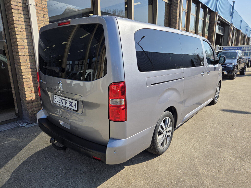 Peugeot e-Traveller - Foto 10