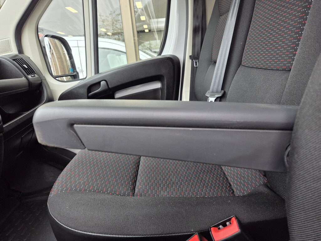 Peugeot Boxer - Foto 18