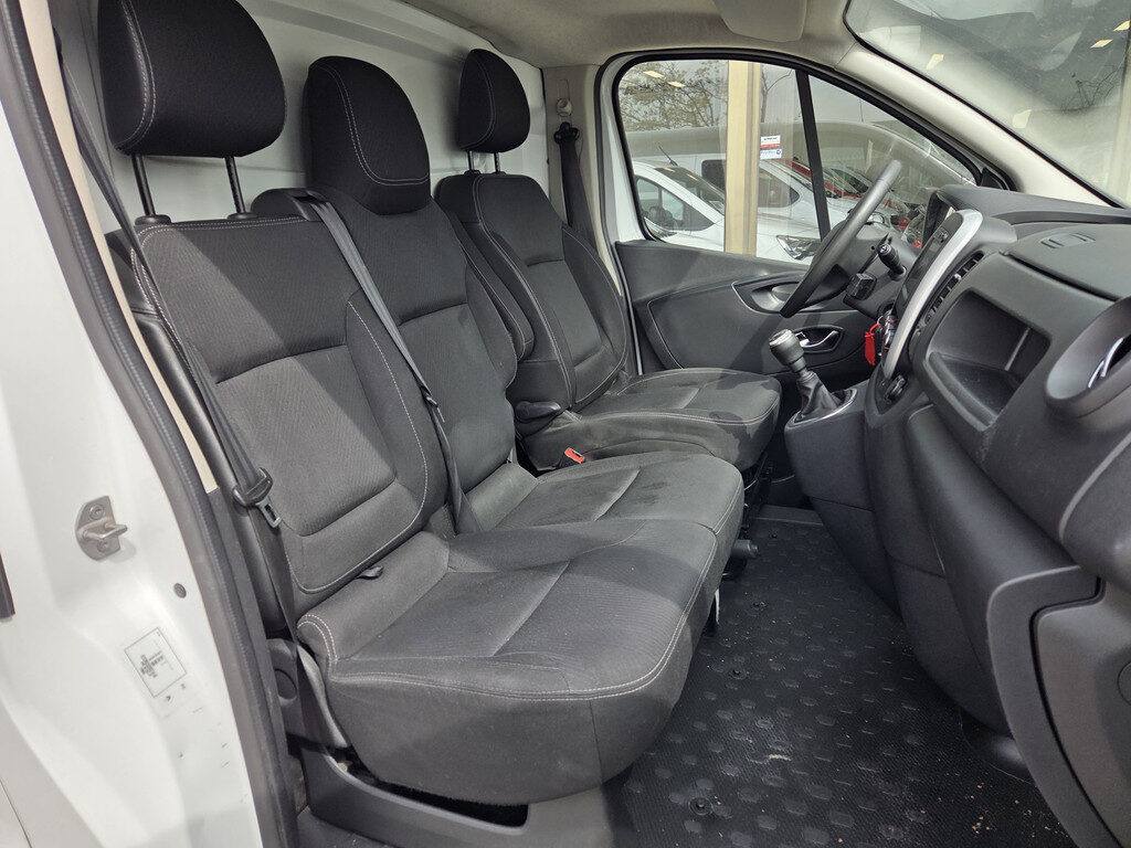 Renault Trafic - Foto 28
