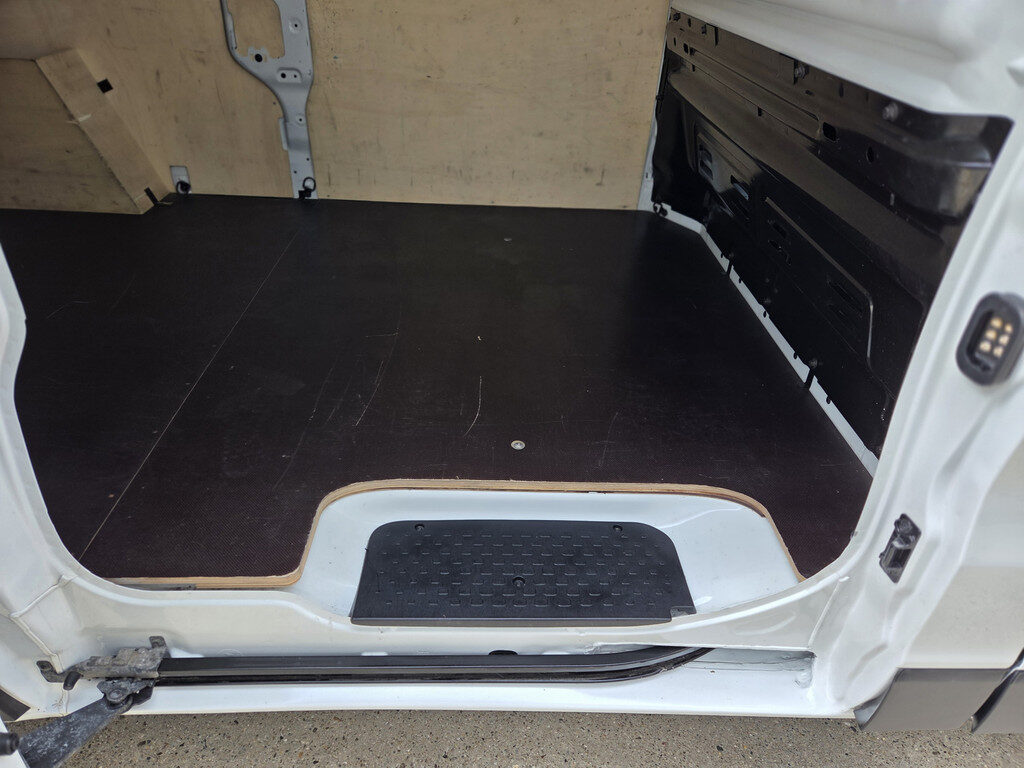 Renault Trafic - Foto 14