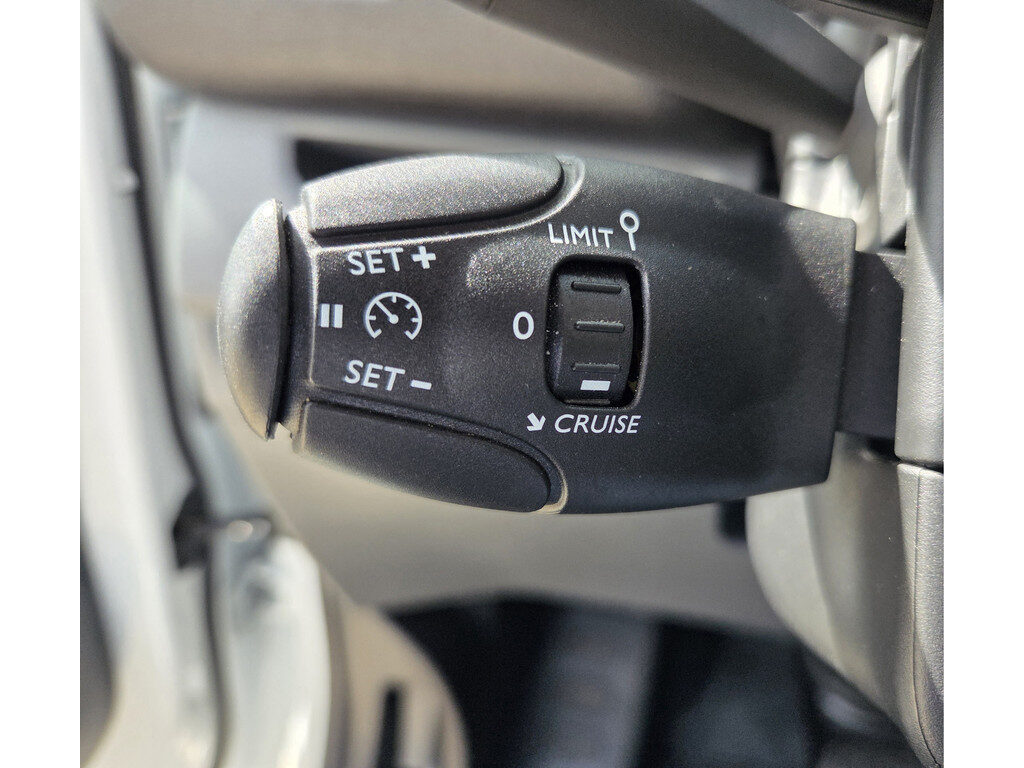 Opel Vivaro - Foto 11