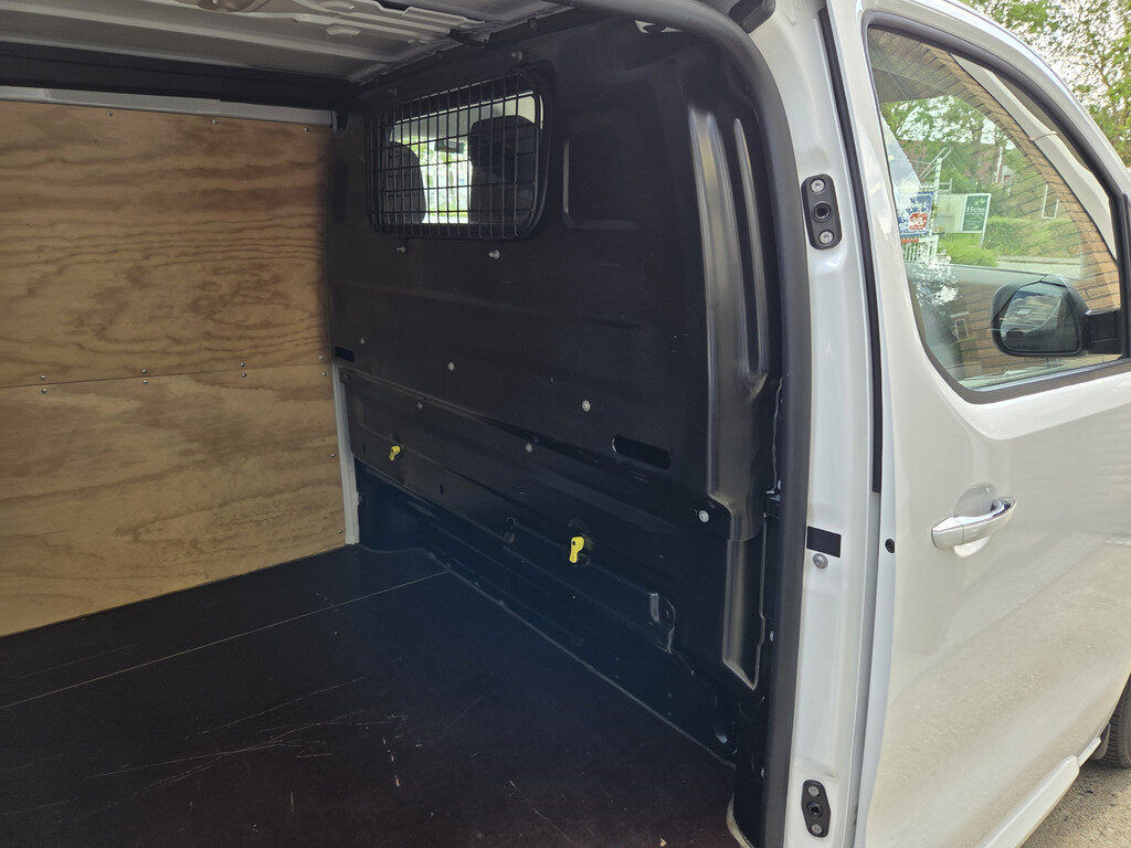 Opel Vivaro - Foto 23