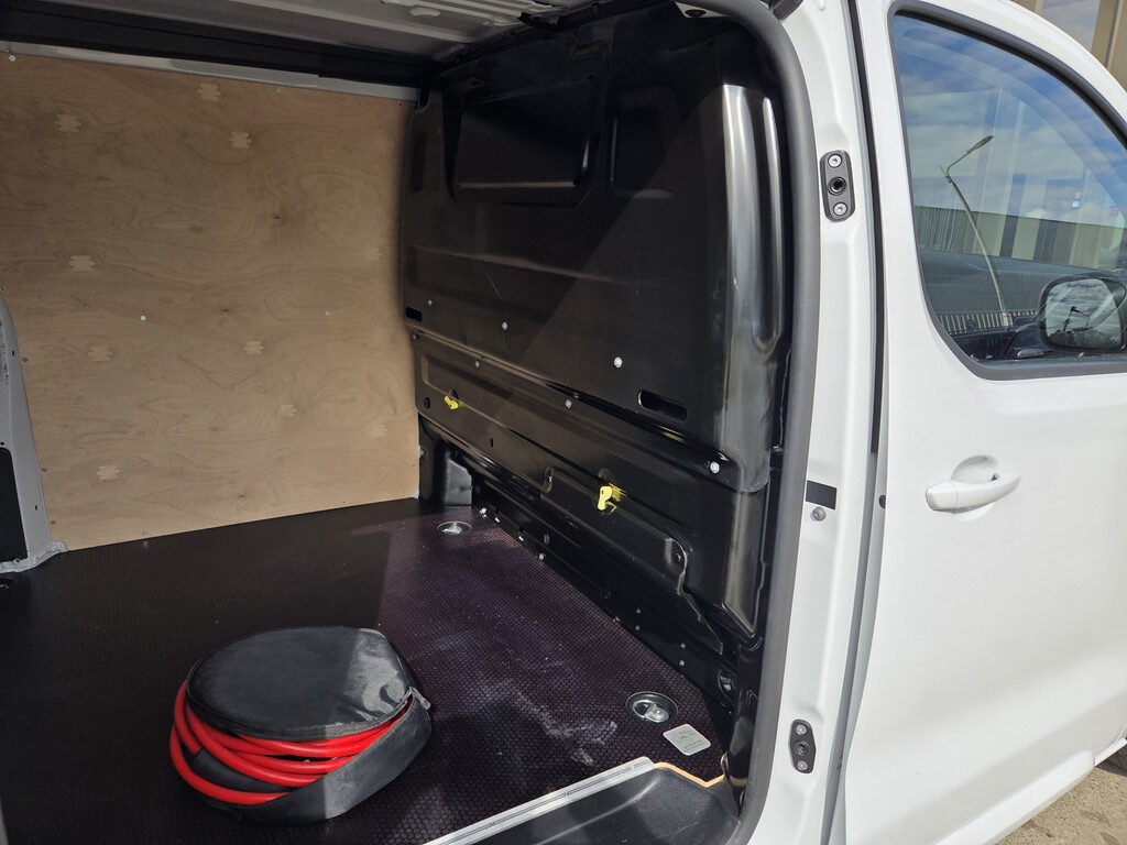 Opel Vivaro - Foto 29
