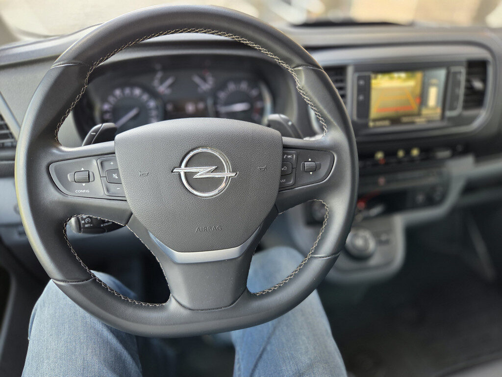 Opel Vivaro - Foto 23