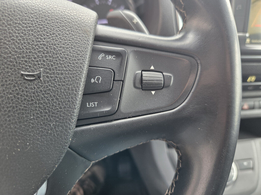 Opel Vivaro - Foto 18