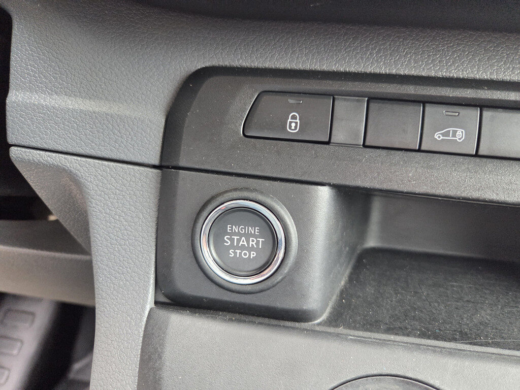 Opel Vivaro - Foto 20