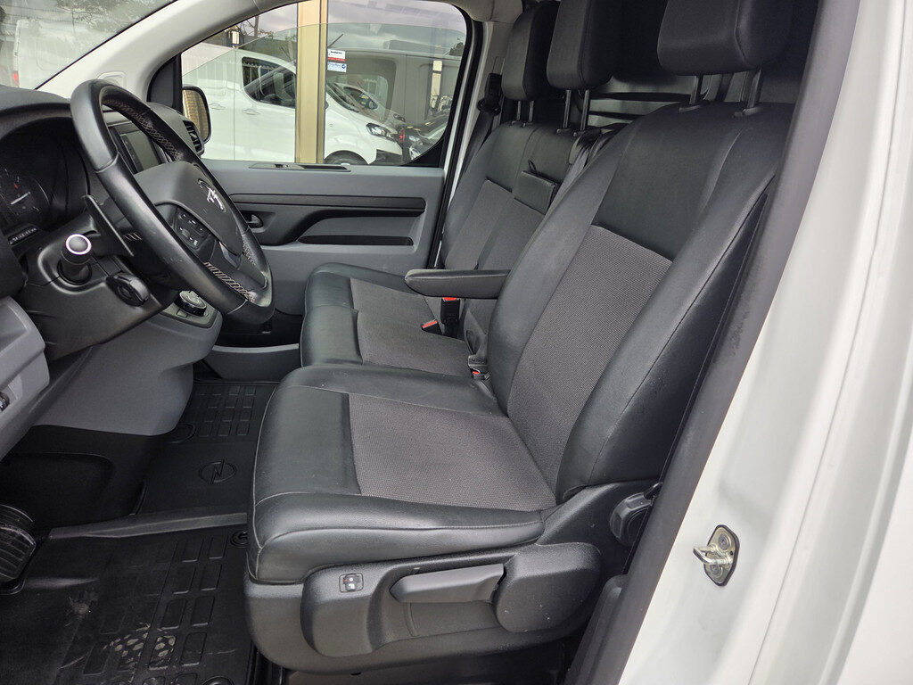 Opel Vivaro - Foto 22