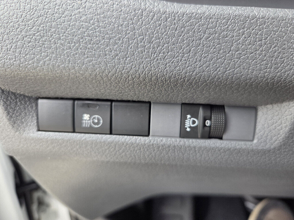 Opel Vivaro - Foto 32