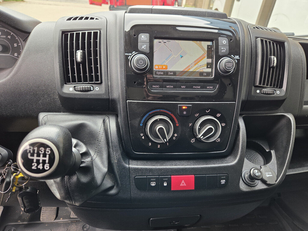 Renault Master - Foto 23