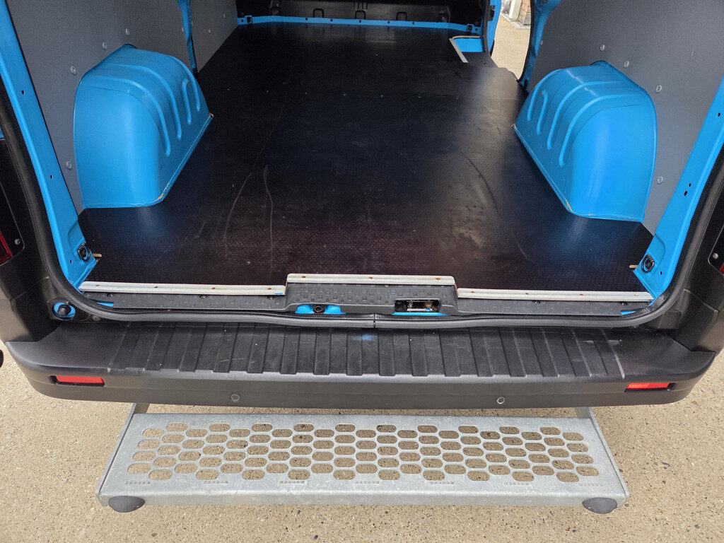 Renault Trafic - Foto 27