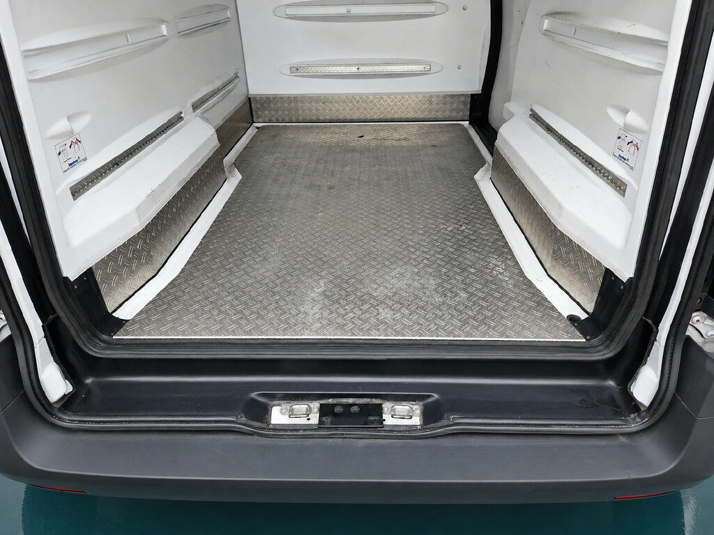 Mercedes-Benz Vito - Foto 24