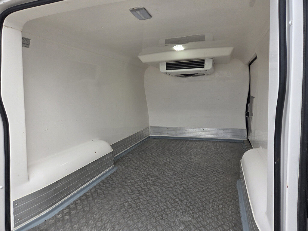 Opel Vivaro - Foto 11