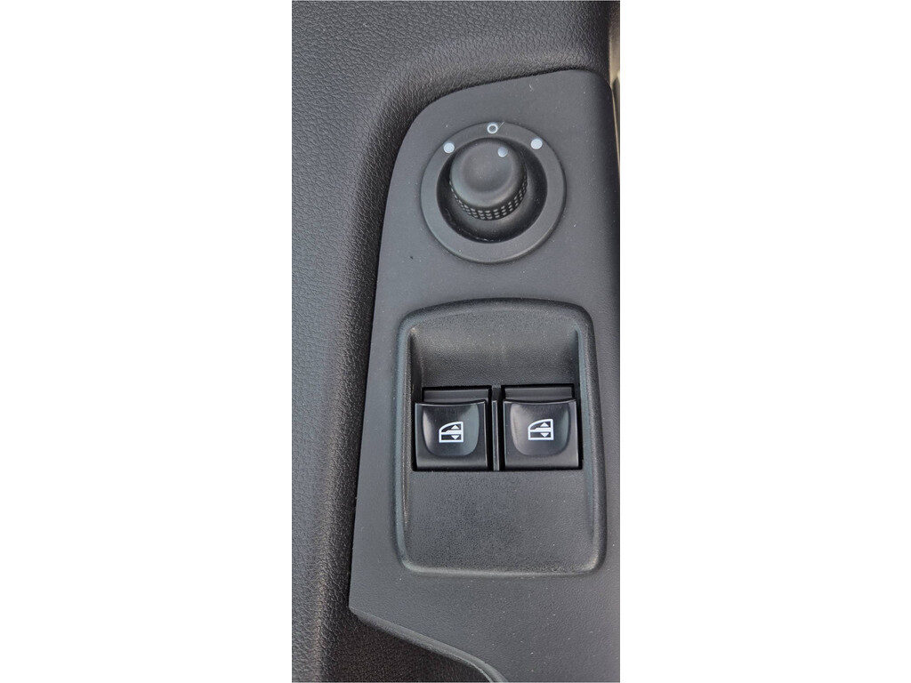 Renault Trafic - Foto 21