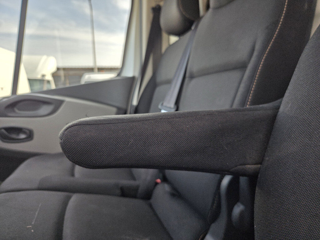 Renault Trafic - Foto 24