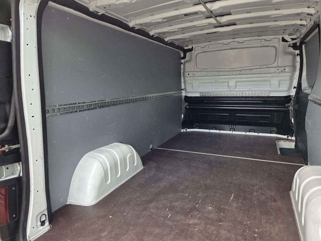Renault Trafic - Foto 11