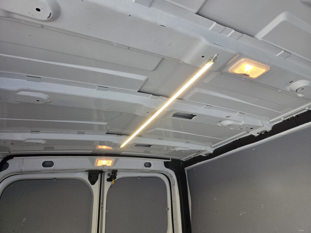 Renault Trafic - Foto 32