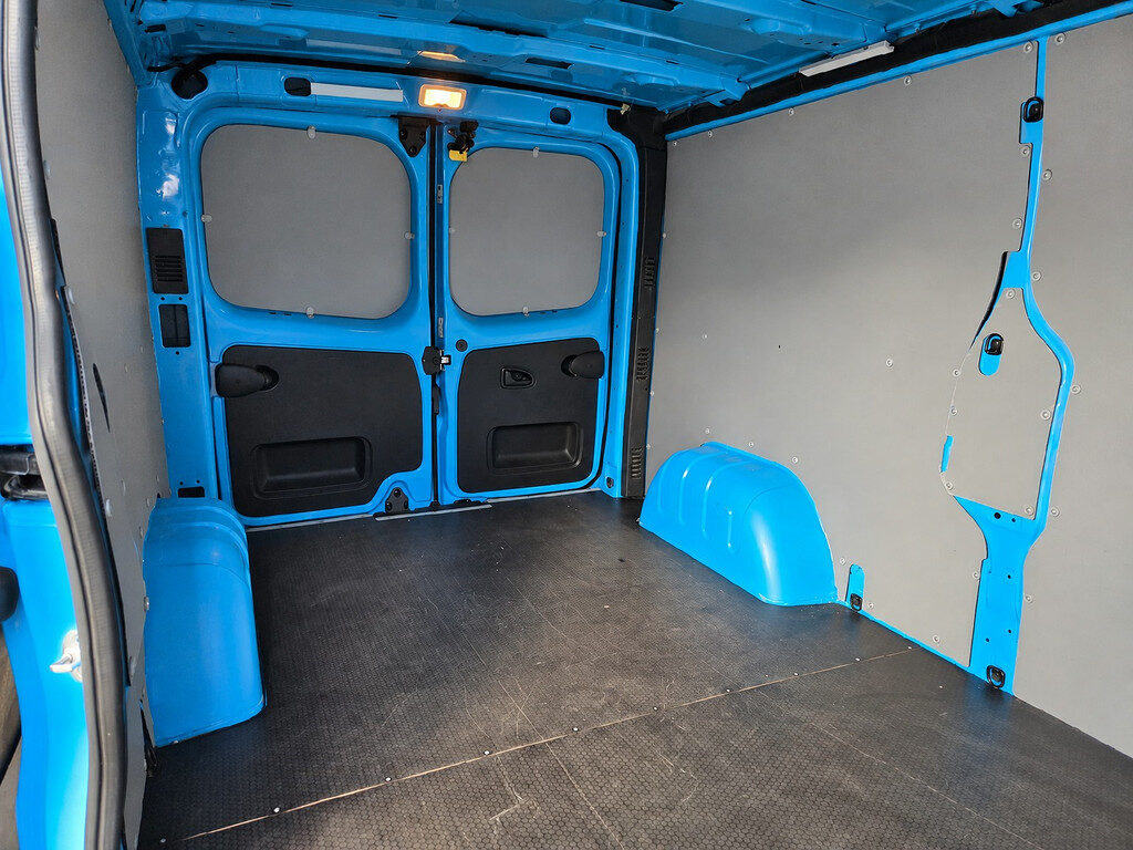 Renault Trafic - Foto 29