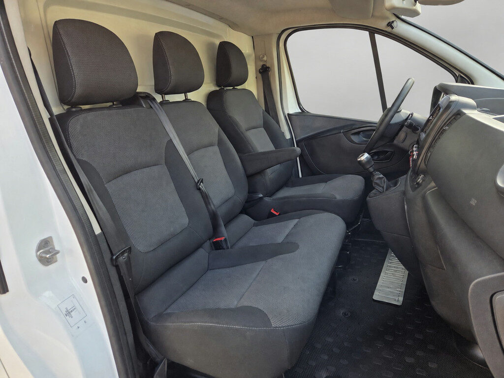 Renault Trafic - Foto 15