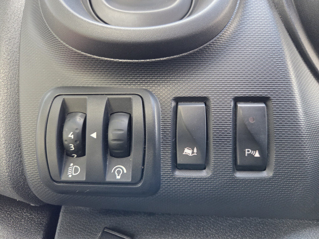 Renault Trafic - Foto 20
