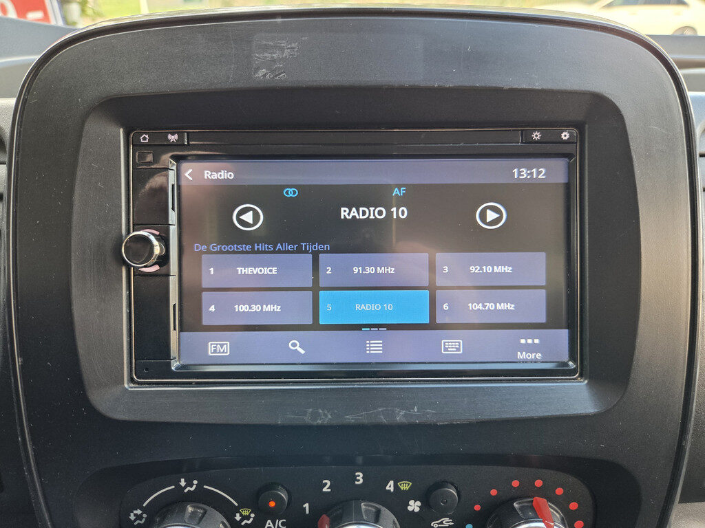 Renault Trafic - Foto 23