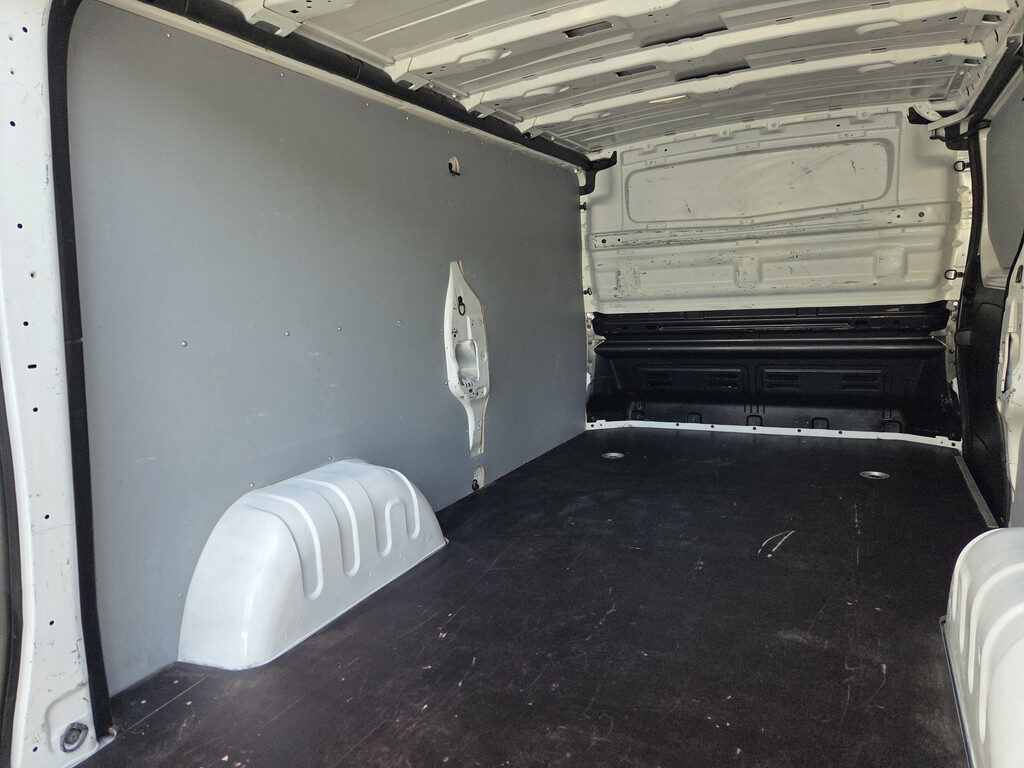 Renault Trafic - Foto 25