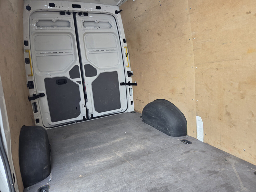 Volkswagen Crafter - Foto 25